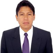 Profesor de Química da clases a alumnos de primaria y secundaria